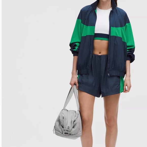 Lululemon Nylon Women's raceway Green and club Blue Jacket size small NWT - Picture 2 of 13